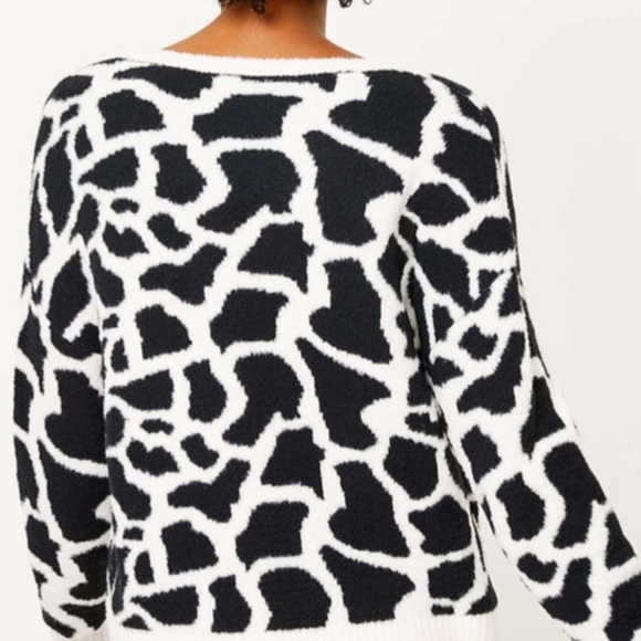 LOFT Animal Print Soft Sweater NWT, size Large - Picture 2 of 4